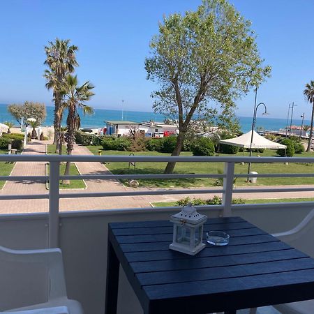 Hotel Promenade Porto SantʼElpidio Exterior foto